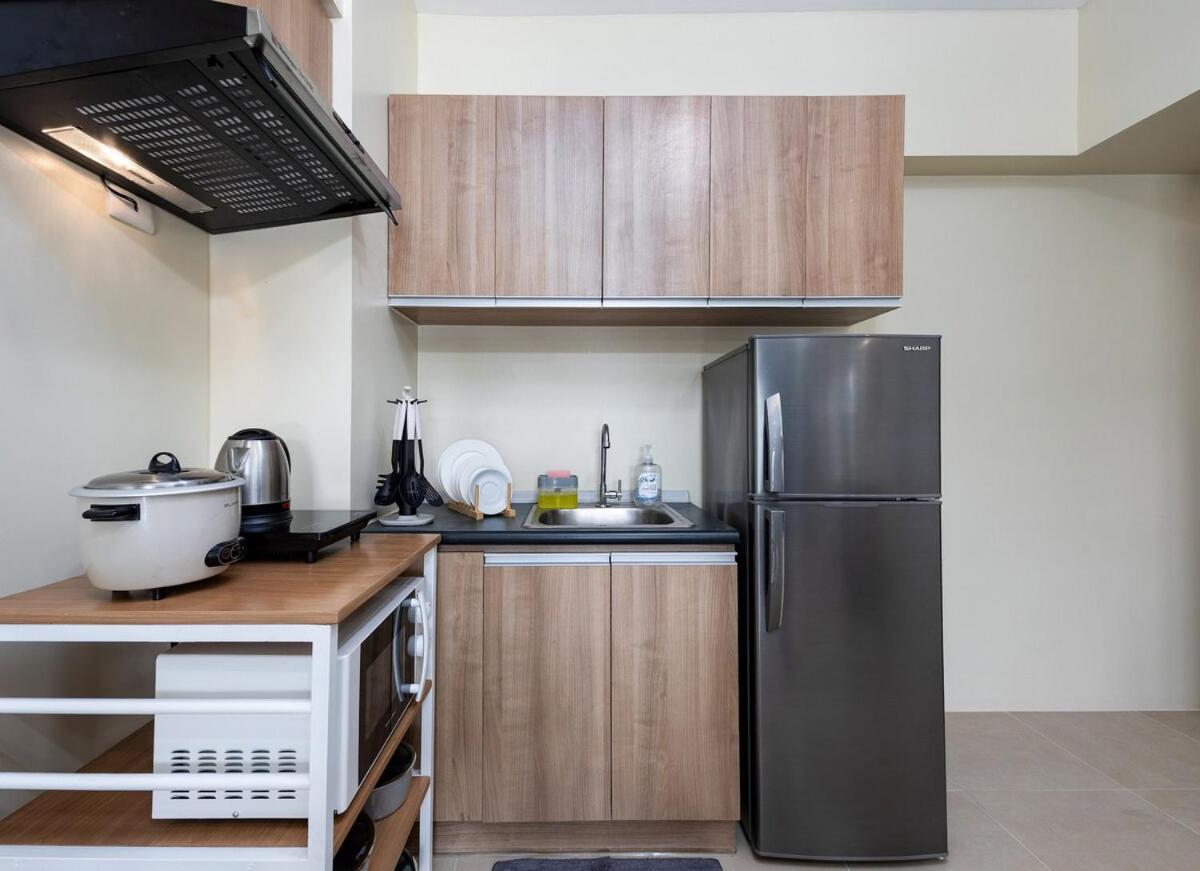 Furnished 1-bedroom In Avida Towers Riala, It Park With Fast Wifi, Netflix, Pool And